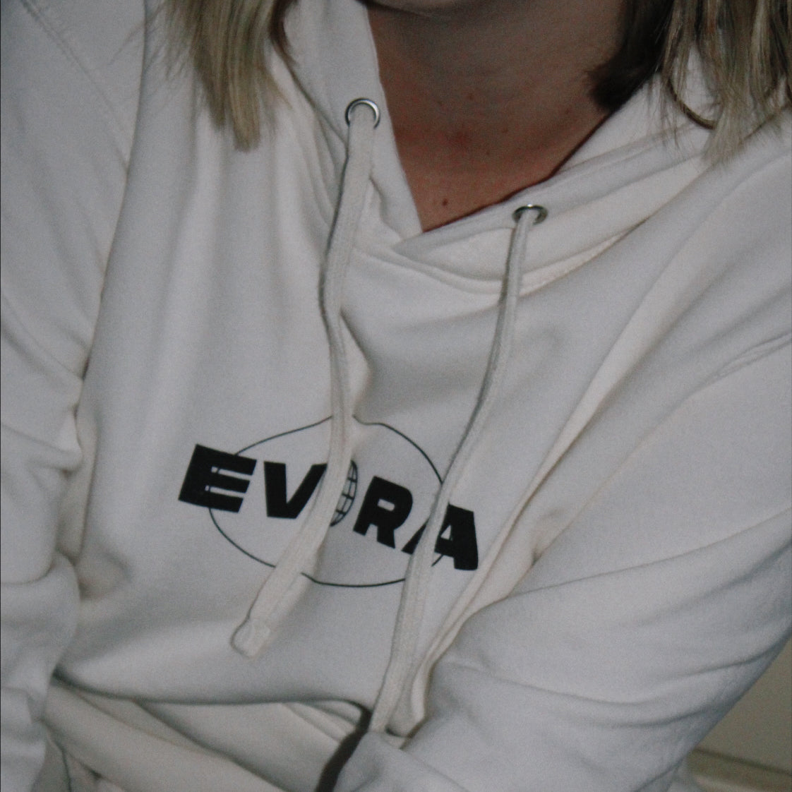 EVORA HOODIE